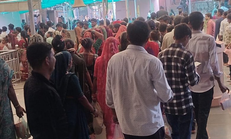 બાયડ તાલુકાના સુપ્રસિદ્ધ યાત્રાધામ શ્રી દિપેશ્વરીધામ ખાતે જ્યેષ્ઠ પુર્ણિમાના પાવન અવસરે ભક્તોનું ઘોડાપુર ઉમટયું બાયડ તાલુકાના સુપ્રસિદ્ધ યાત્રાધામ શ્રી દિપેશ્વરીધામ ખાતે જ્યેષ્ઠ પુર્ણિમાના પાવન અવસરે ભક્તોનું ઘોડાપુર ઉમટયું